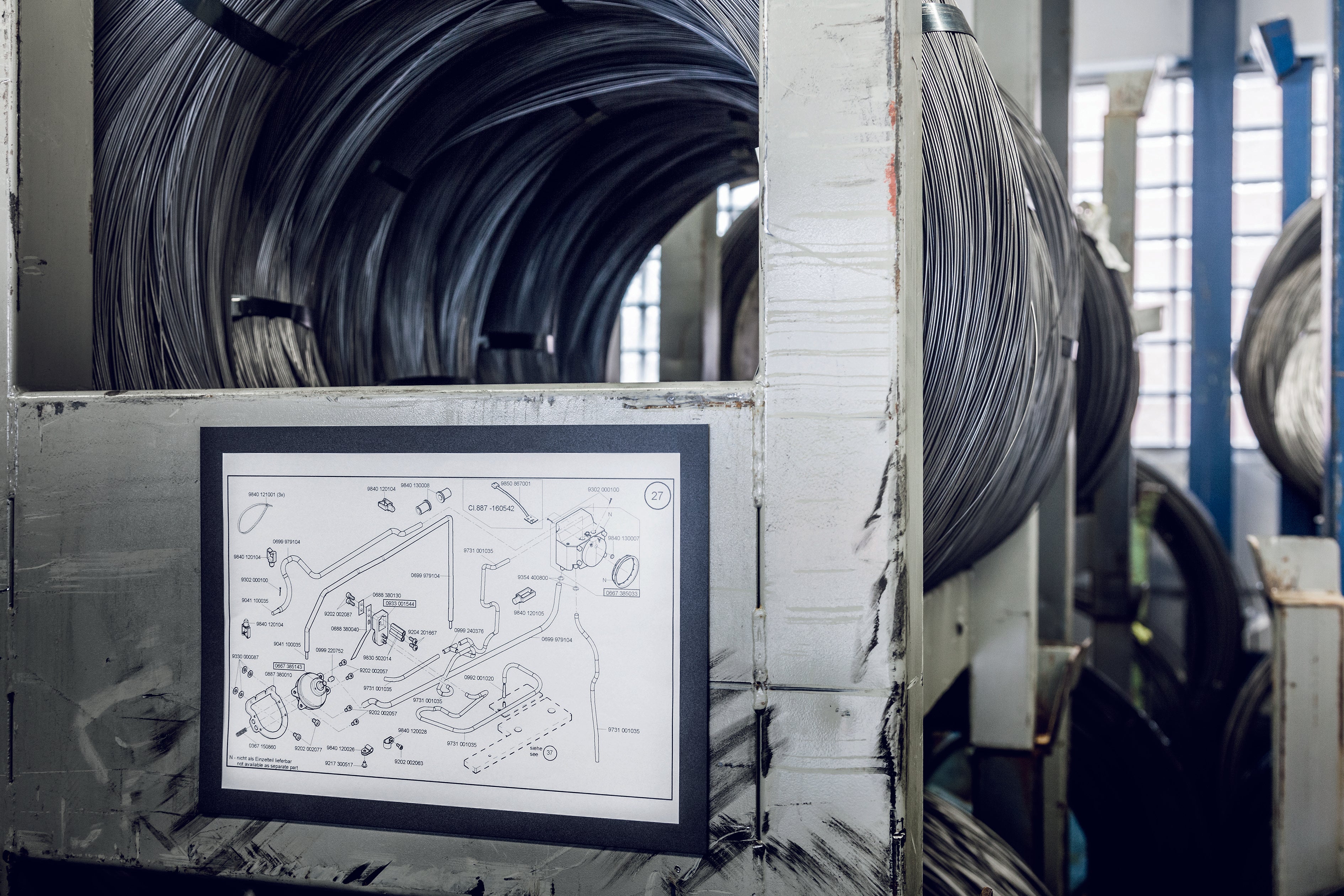 Durable DURAFRAME Magnetic Sign Holder | Letter Size 8.5" x 11" | Black | 2 Pack