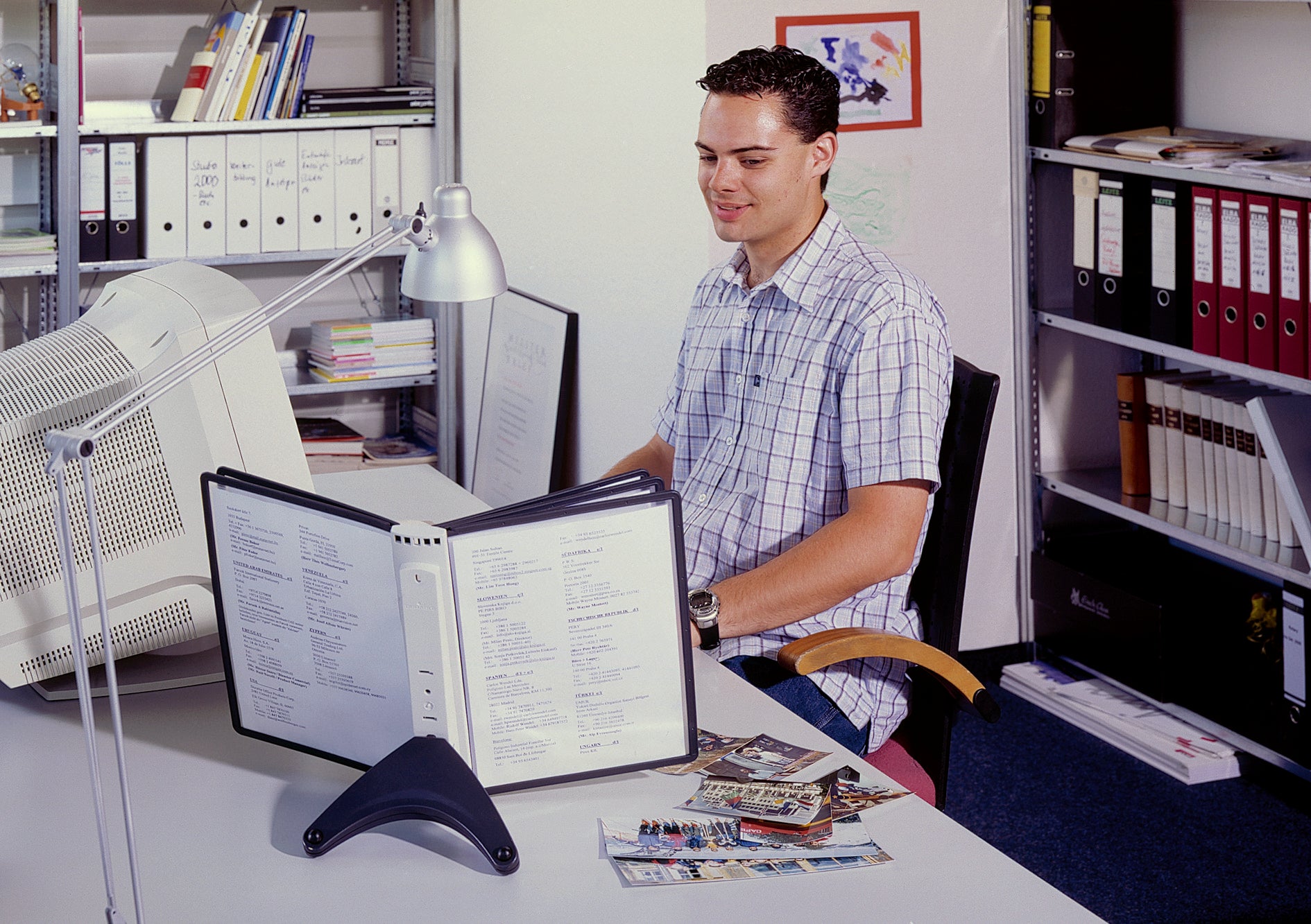 Durable SHERPA SOHO Desk Reference System | 5 Panel | Letter Size | Black