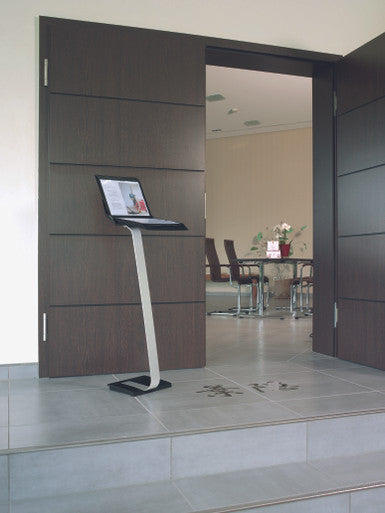 Durable SHERPA Stand Pro | Rotating Floor Stand | 10 Panels | Black