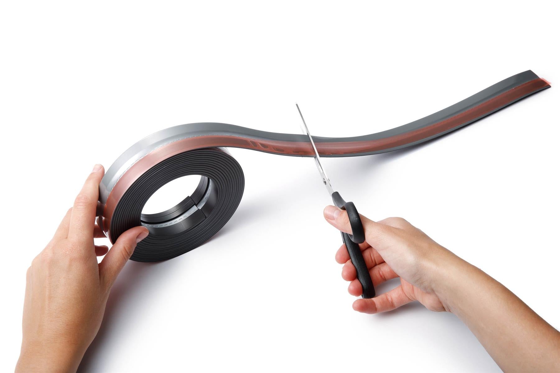 Durable DURAFIX ROLL Magnetic Clip Strip with Self Adhesive Backing | 5m | Black