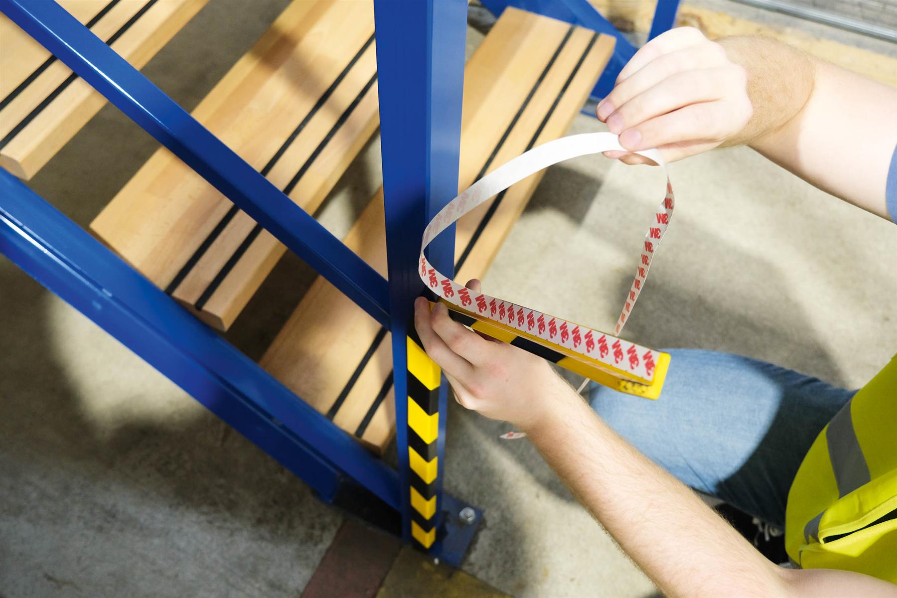 Durable Adhesive Warning Corner Impact Protection Profiles C19 | 1 Meter | Pack of 5