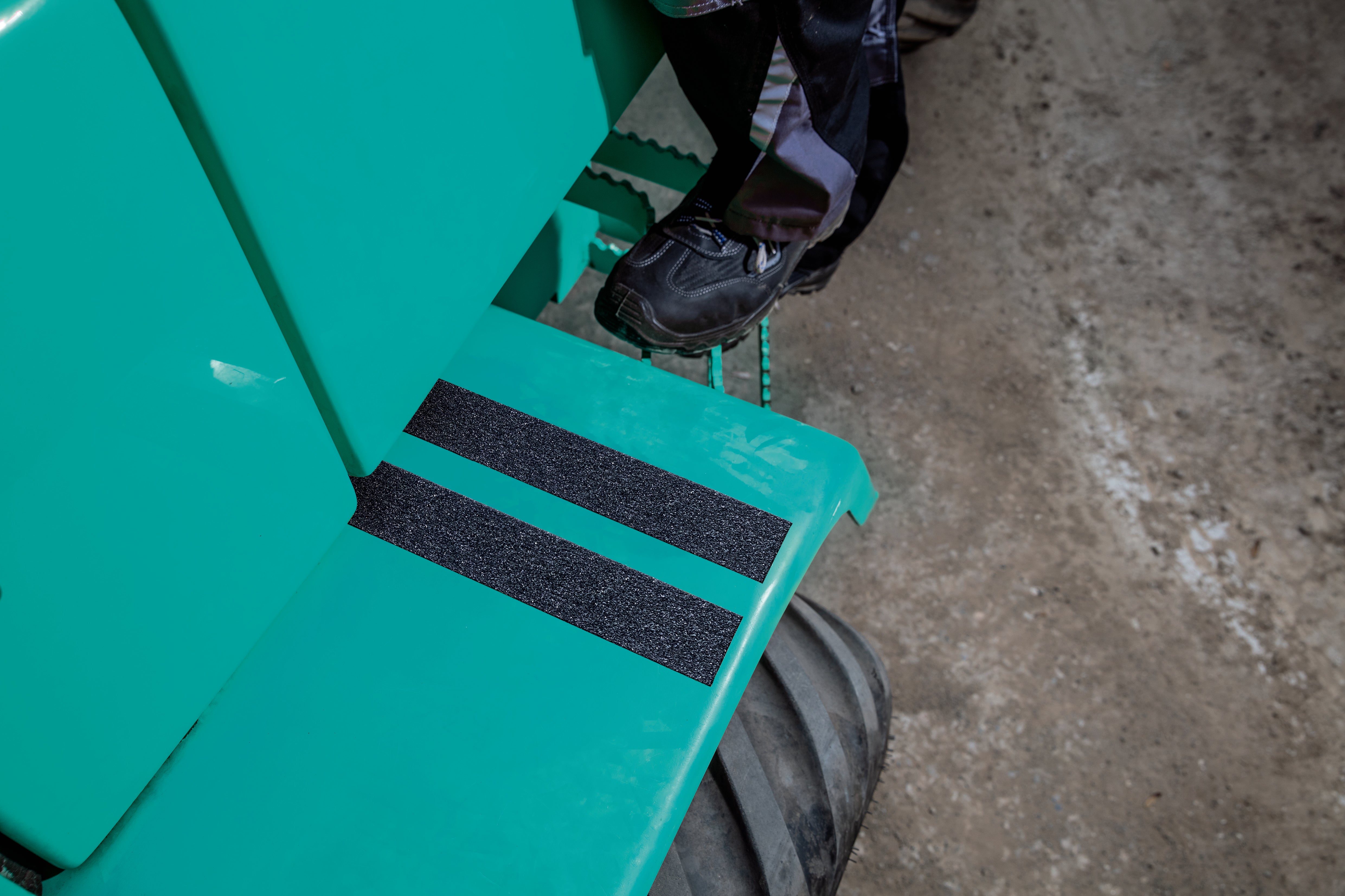 Durable DURALINE GRIP& Heavy Duty Anti Slip Floor Tape | 1" x 50ft | Black