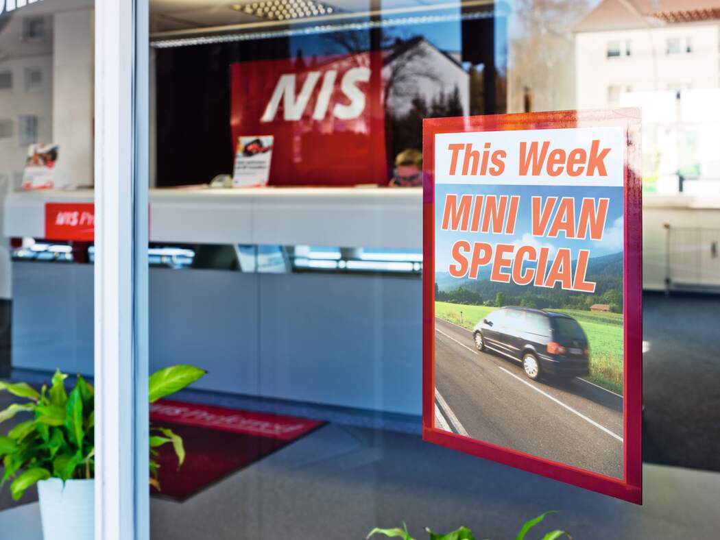 Durable DURAFRAME Self-Adhesive Sign Holder | Letter 8.5" x 11" | Red | 2 Pack