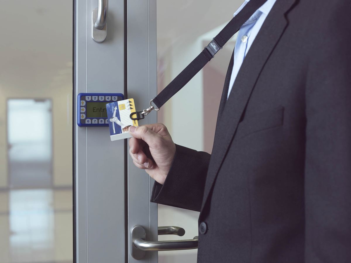 Durable CARD FIX Safety-Release Lanyard Name Badge ID Holder | 10 Pack | Black