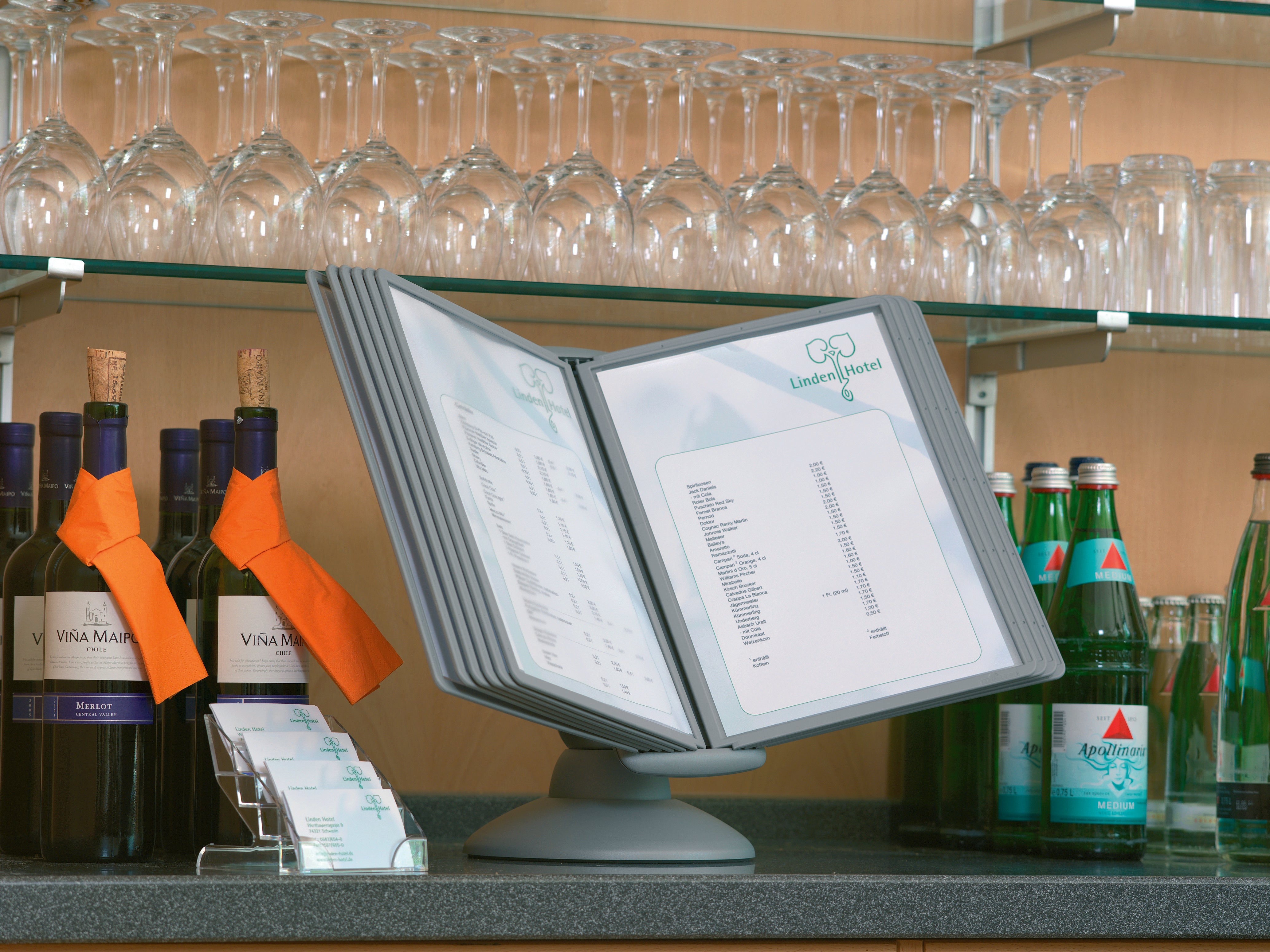 Durable SHERPA Motion Rotating Desktop Reference System | 10 Panels | Letter Size | Graphite