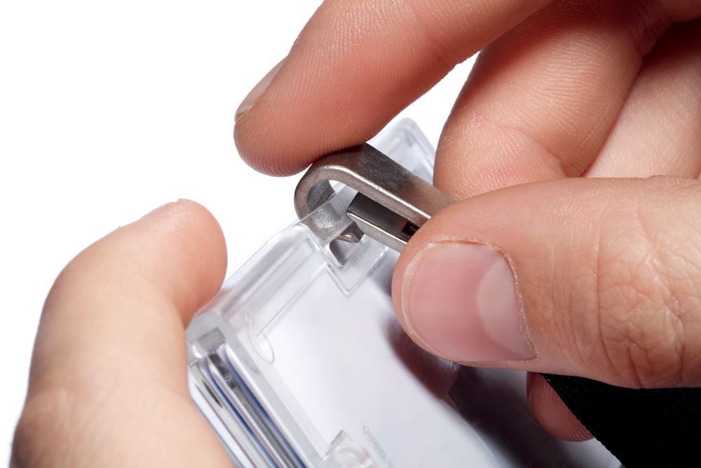 Durable PUSHBOX Security Pass ID Card Holders | 10 Pack | Clear