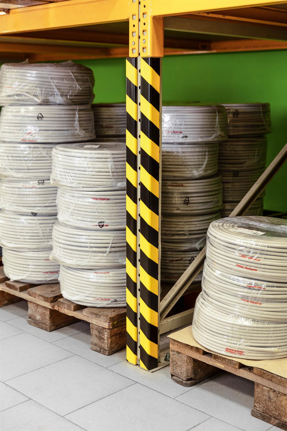 Durable Adhesive Warning Corner Impact Protection Profiles C35 | 1 Meter | Pack of 5