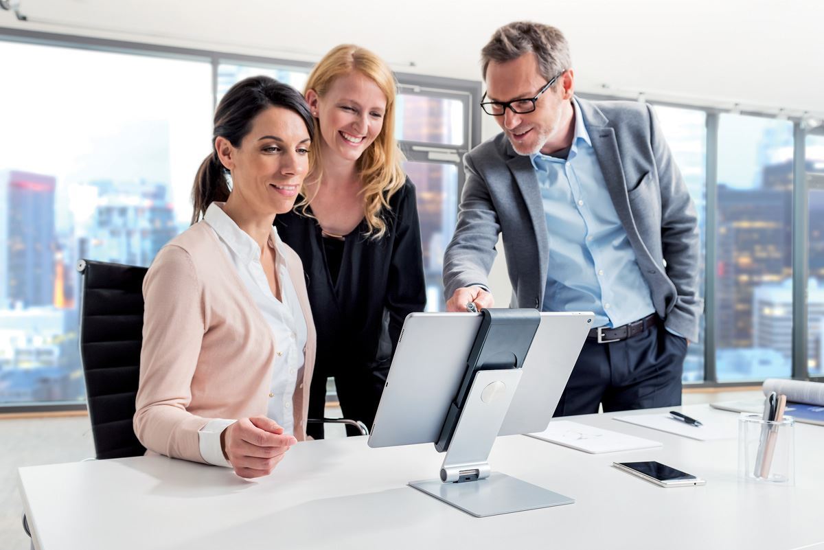 Durable Aluminum Foldable Tablet Holder iPad Desk Stand | Lockable & Rotatable